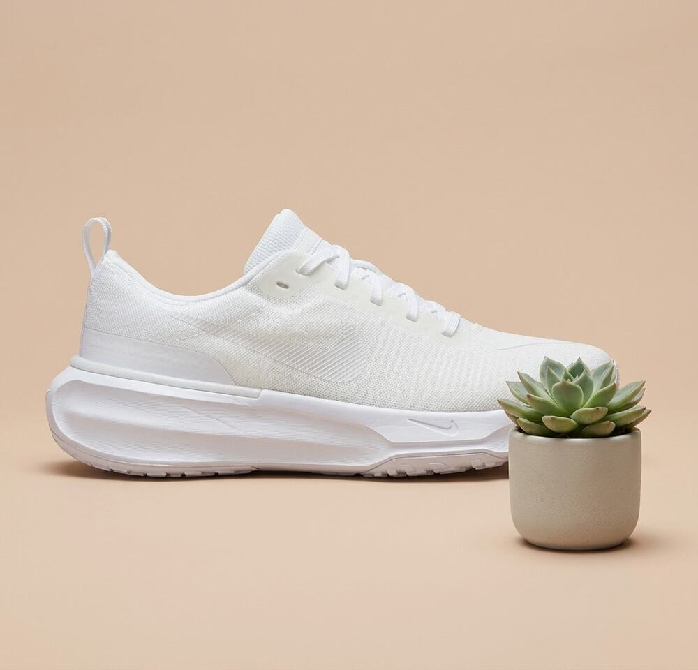 USED Nike Invincible Women's Running Shoes,White/Platinum Tint/Photon Dust-Sz 9